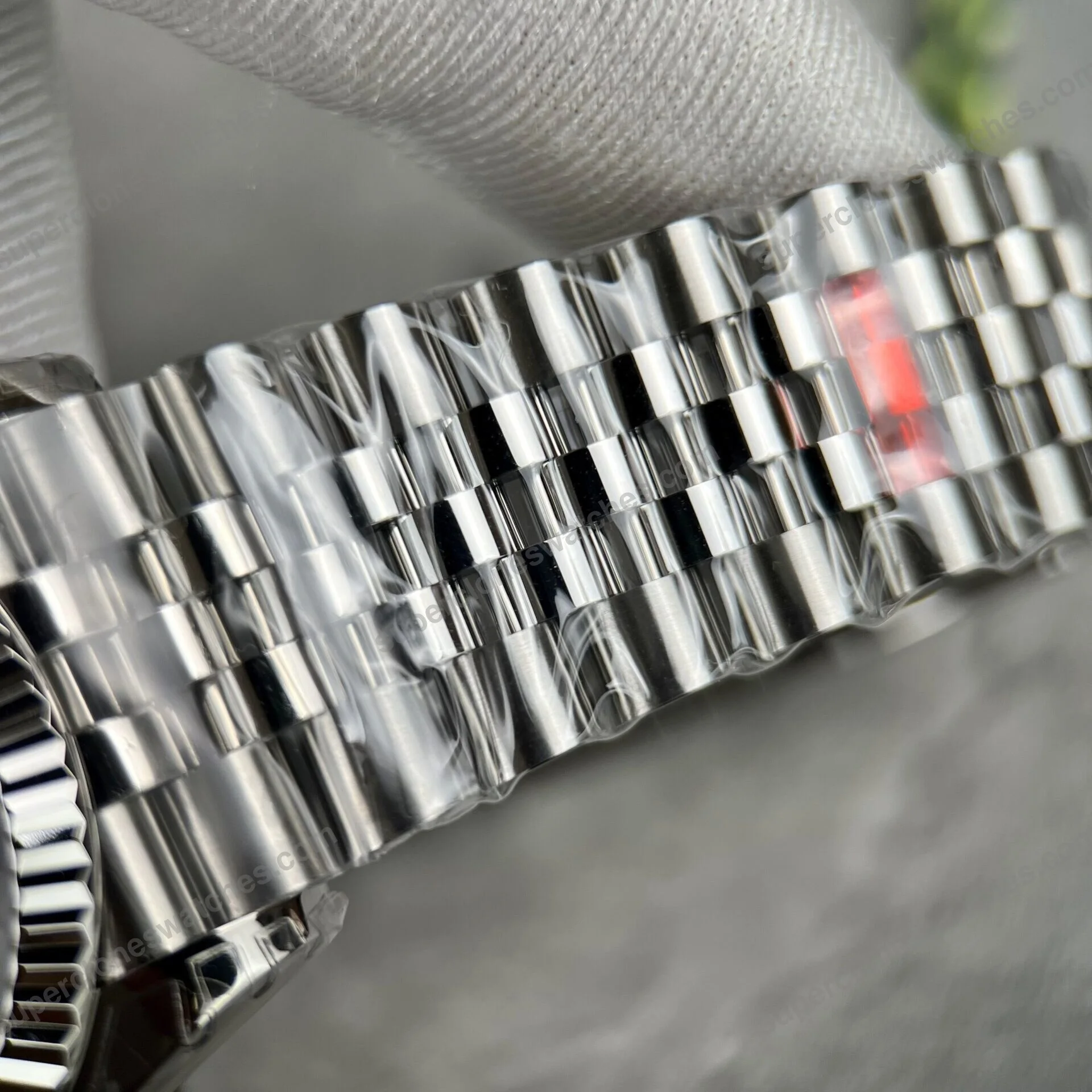 Super-Clone-Rolex-Datejust-White-Roman-Dial-126334-0024-41-mm-6
