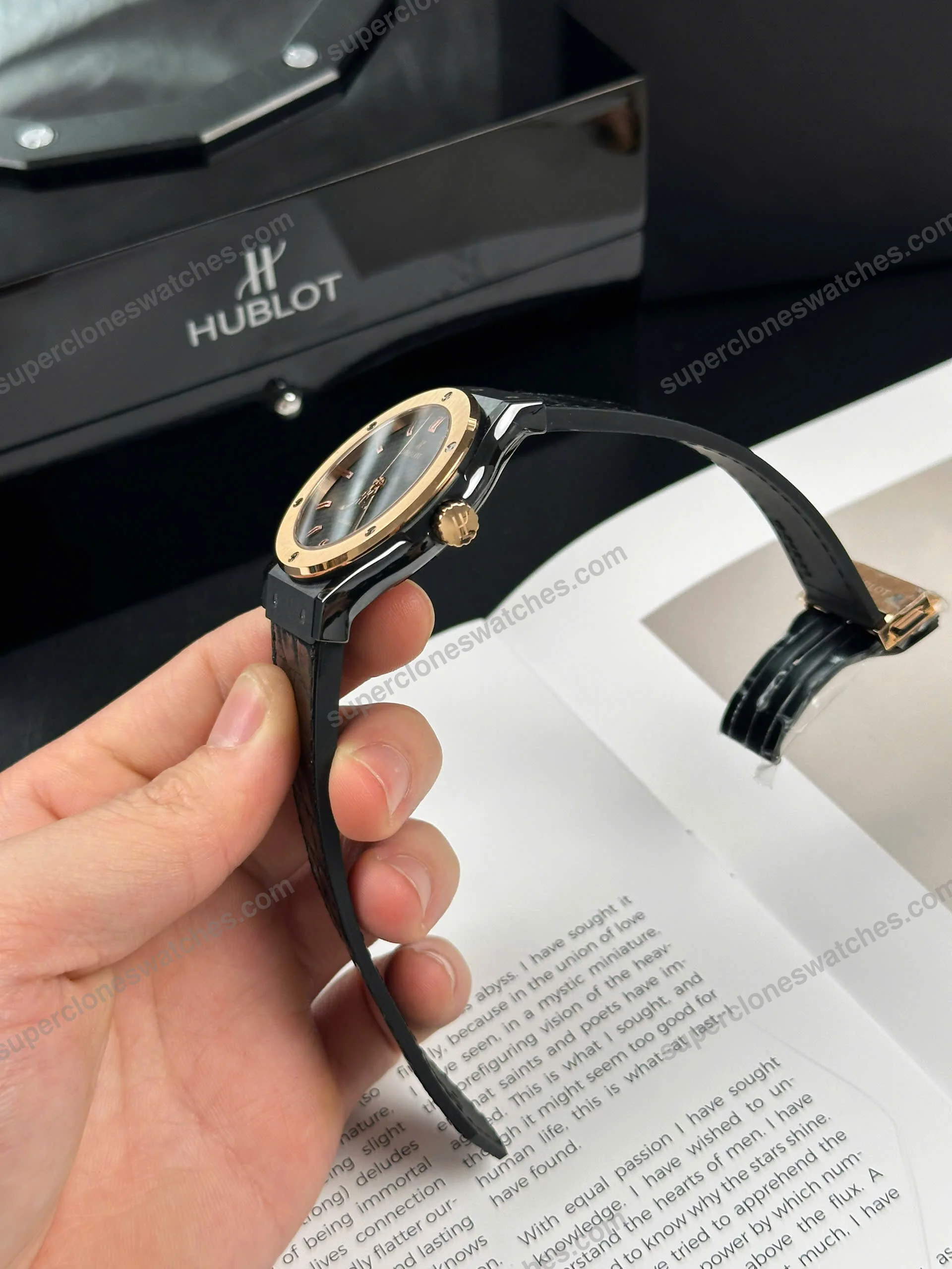 Super-Clone-Hublot-Classic-Fusion-Ceramic-Carbon-Dial-King-Gold-JJZ-42mm-Base-6