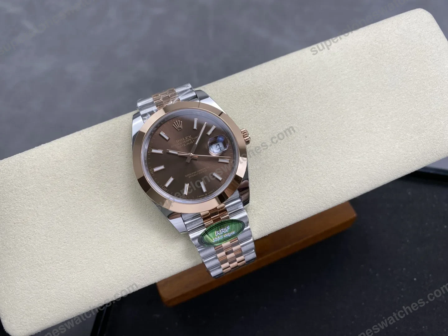 super-clone-rolex-datejust-chocolate-dial-126201-jubilee-36-mm-view-4