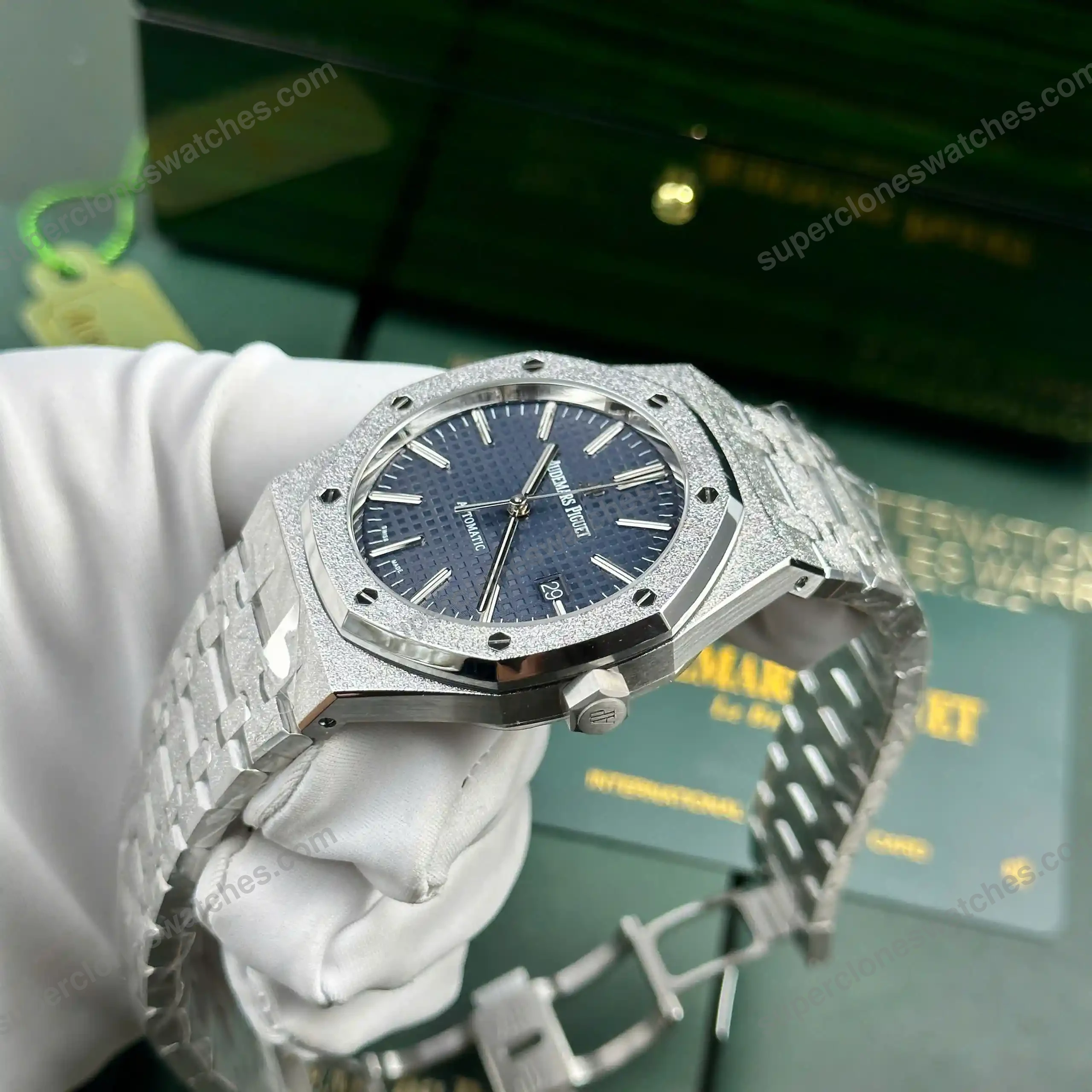 Super-Clone-Audemars-Piguet-Royal-Oak-Frosted-Gold-15410BC.GG_.1224BC.01-41mm-8-4