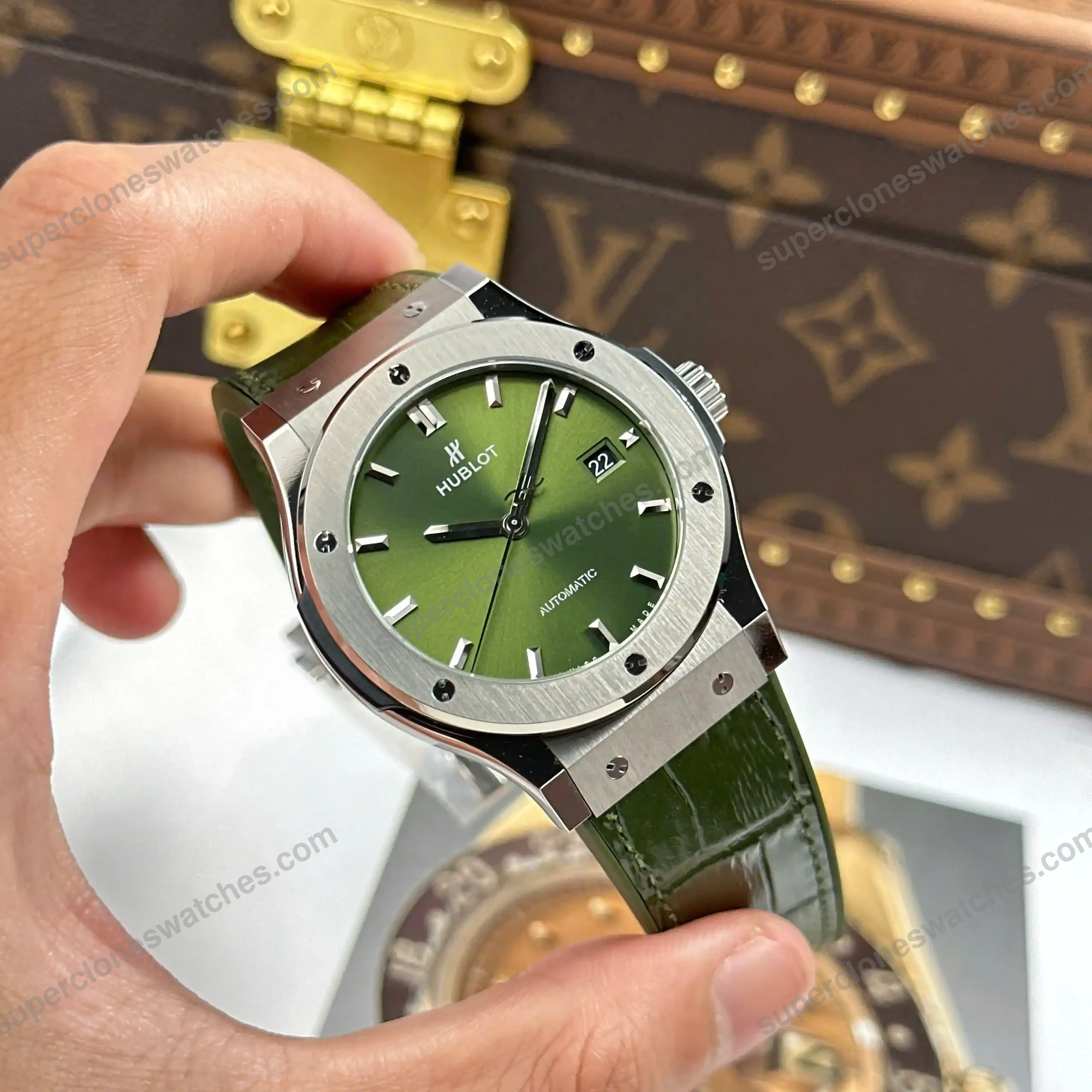 Super-Clone-Hublot-Classic-Fusion-Titanium-Green-542.NX_.8970.LR-42mm-4