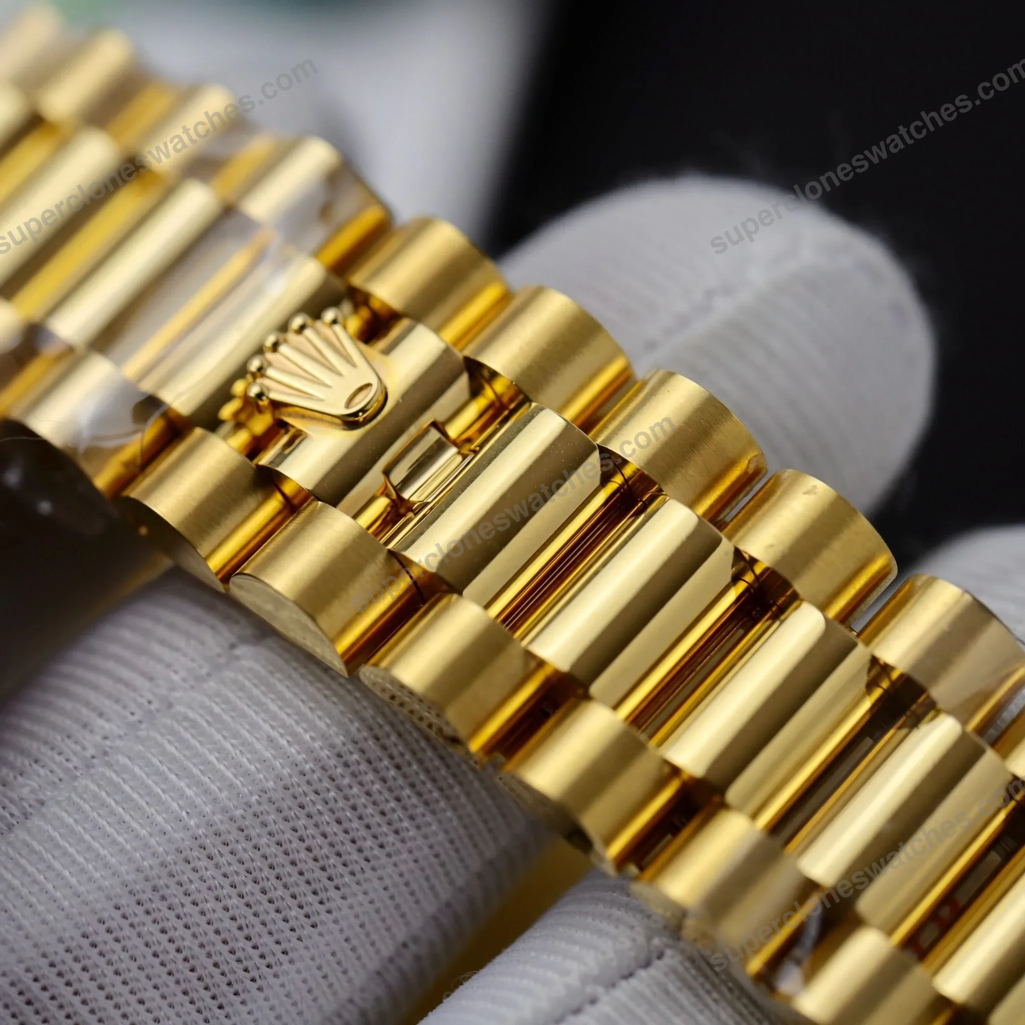 Super-Clone-Rolex-Day-Date-White-Mother-of-Pearl-Diamond-Dial-128238-0011-36-mm-4